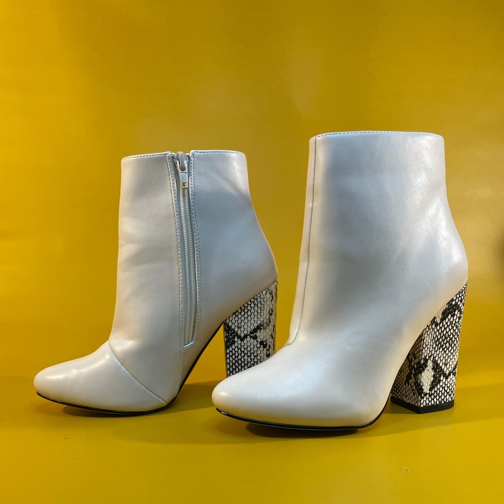 White Ankle Boots with snakeskin heel!! Excellent condition!!